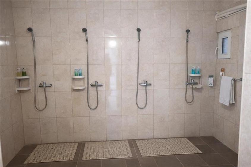 Hala industriala versatila,spatii cazare, platforma betonata,2.300 mp,Halchiu - 12