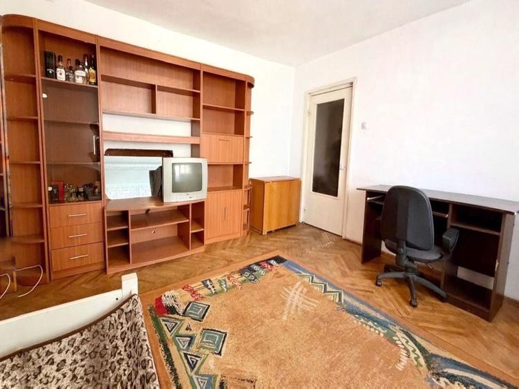 3 Camere - centrala proprie - 80 mp -Lipovei - 1
