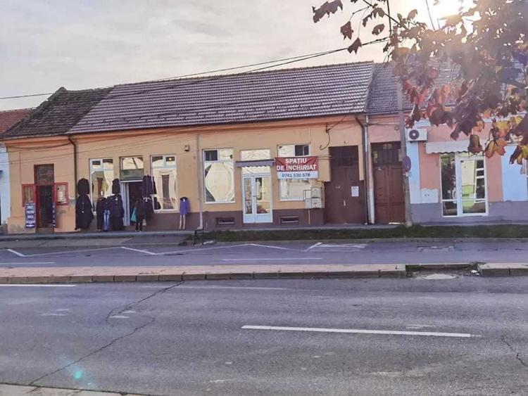 SPATIU COMERCIAL DE INCHIRIAT Bulevardul Constantin Brancoveanu - 4