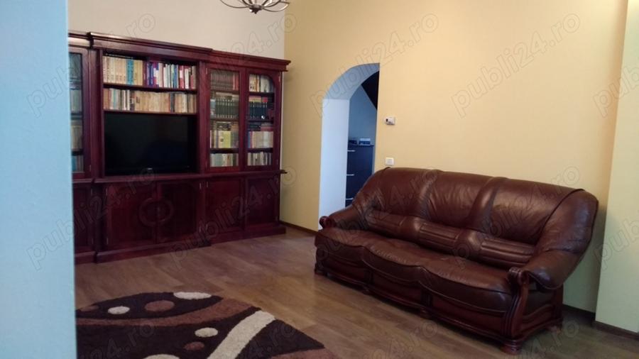 Vand CASA in or.Buhusi,jud.Bacau ,STR,Libertatii,Nr,159,suprafata construita 220mp,DS+P+E - 1