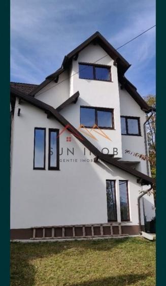 Casa P+E+M 5 camere, an 2019, renovat 2023, toate utilitatile - 1