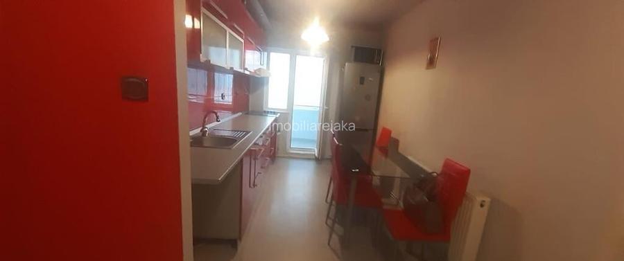 Traian,zona Ursus, 3 camere, etaj 2, opt.garaj Traian,zona Ursus, 3 camere, etaj 2, opt.garaj