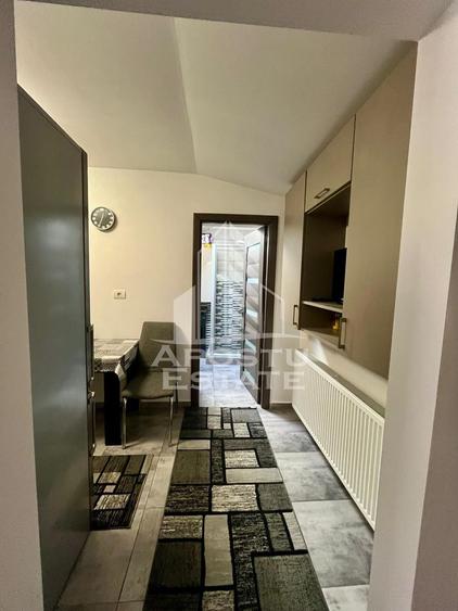 Doua apartamente la curte comuna,zona Traian - 20