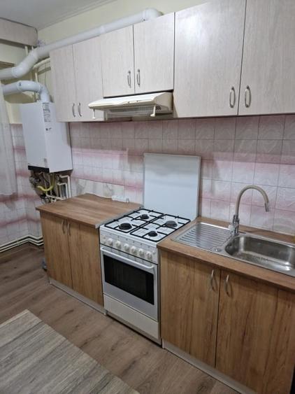 Inchiriez apartament cu 3 camere in zona Boavista - 6