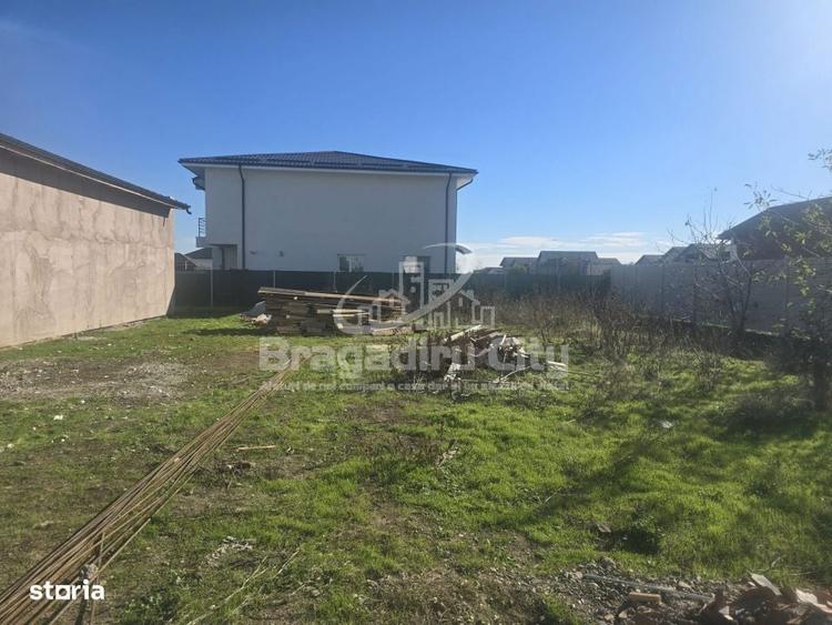 Teren intre case gaz si curent pe teren - 5