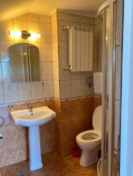 Inchiriez Vila/Cladire cu Parcare, Garaje si Curte Interioara - Ideal Birouri - 11