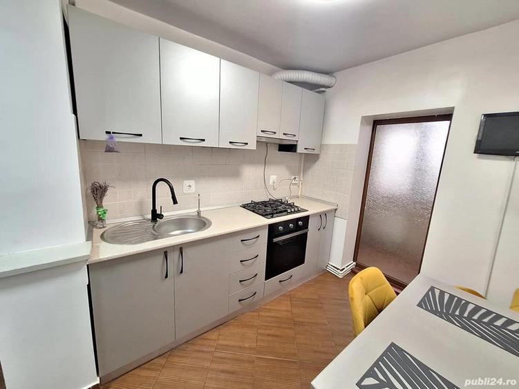 Apartament cu 2 camere decomandat Siderurgistilor Vest ( zona -Scoala nr 10) - 1