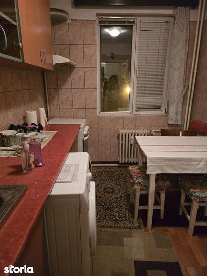 Apartament De Vanzare cu Doua Camere In Zona Pajura sec.1 - 3
