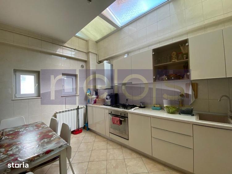 VANZARE 4 CAMERE DECOMANDAT- FLOREASCA - 2 locuri de parcare - 8