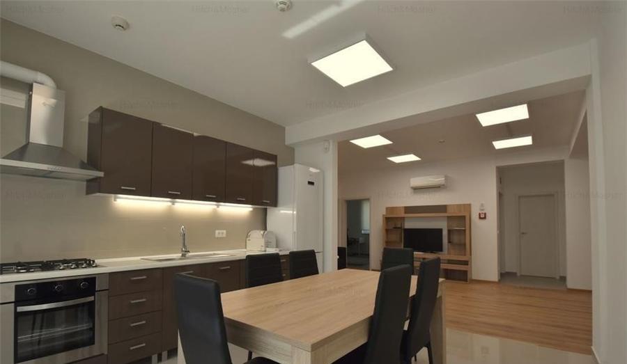 Ap cu 5 camere zona Medicina/Complex - 1