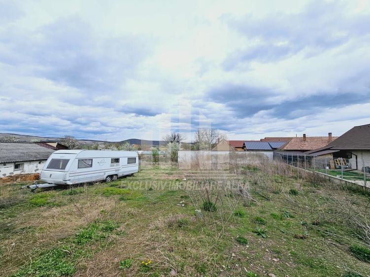 Teren intravilan | De vanzare | 1272 mp | 20 ml deschidere | Micesti - 2