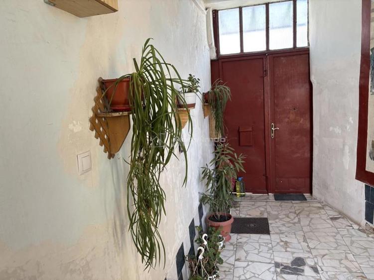 Casa central singur in curte - 150 mp util - 411 mp curte - 8