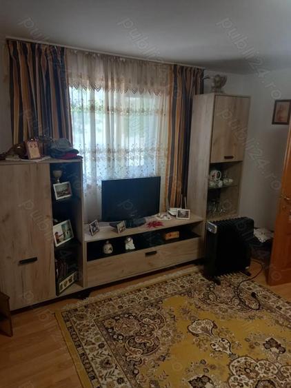 Vand casa sat Romanesti comuna Granicesti - 4