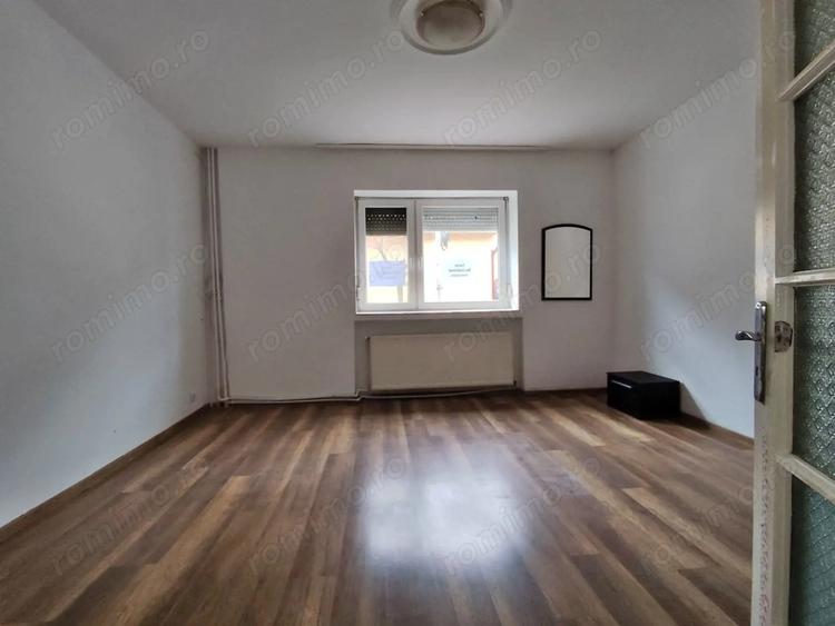 Chirie casa P+1 ultracentral Oradea pentru locuit sau spatiu birou - 7