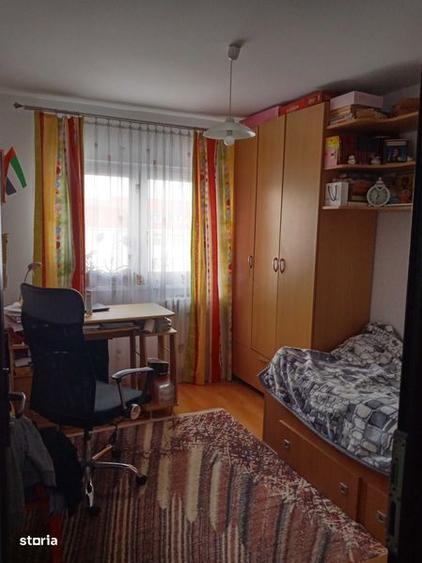 Vand apartam. cu 3 camere confort 1 decomandat,cartier Radu Negru,Brai - 4