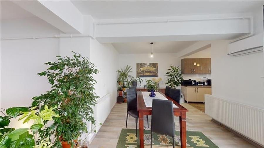 Pe 2 niveluri, Penthouse modern la bulevard, parcare si boxa, Tractorul  Nou, Br - 8