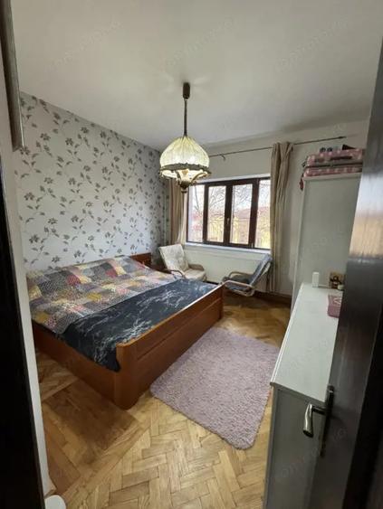 Vila tip duplex, zona Democratiei - 31