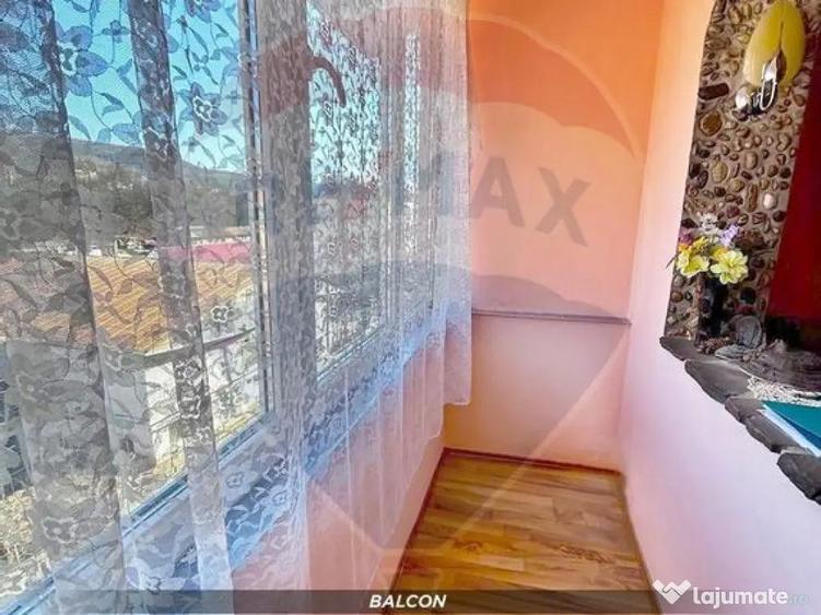 Apartament cu 3 camere de vanzare in CAVNIC - 3