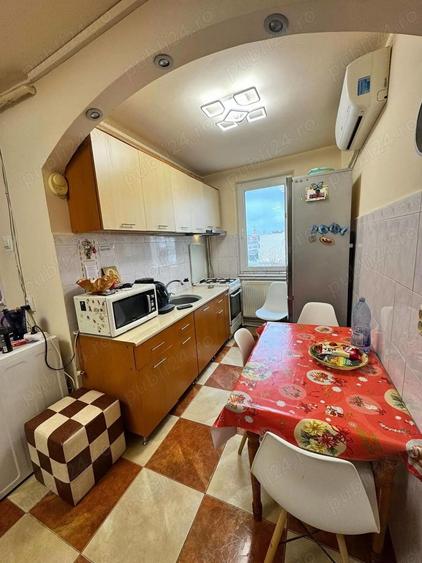 De vanzare apartament cu 2 camere ?i balcon, zona Hotel Roman, mobilat ?i utilat 55.000euro - 9