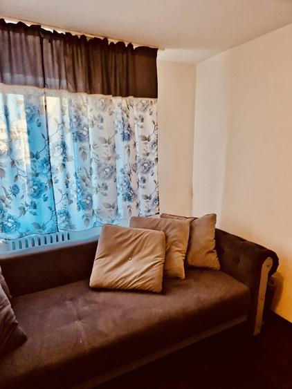 Apartament cu 2 camere, zona Podu Ros - 1