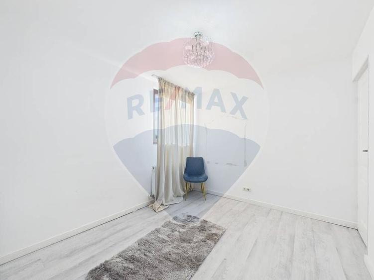 Casa / Vila cu 3 camere de vanzare in zona Andronache - 13