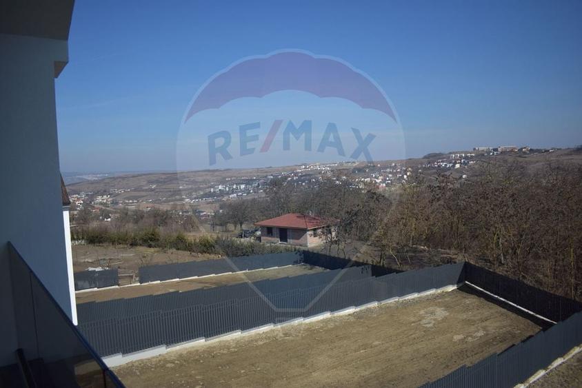 Vând Casă, in Borhanci - 5