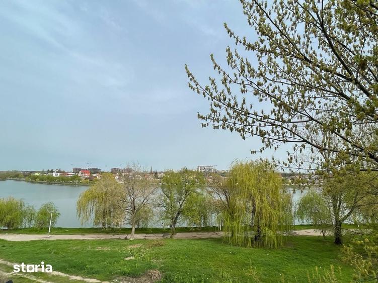 Apartament cu 2 camere decomandat în Tei