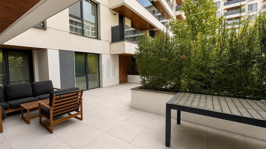 Apartament cu 3 camere decomandat, mobilat în Aviației