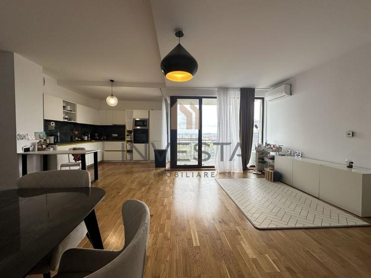 Apartament cu 4 camere semidecomandat, mobilat în Gheorgheni