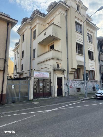 Casă cu Teren 397 Mp în Moșilor