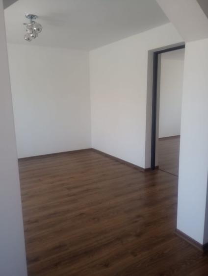 Casă individuală cu 3 camere cu Canalizare în Bogonos