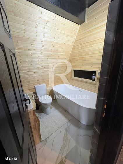 Casă cu 4 camere cu Teren 500 Mp în Central