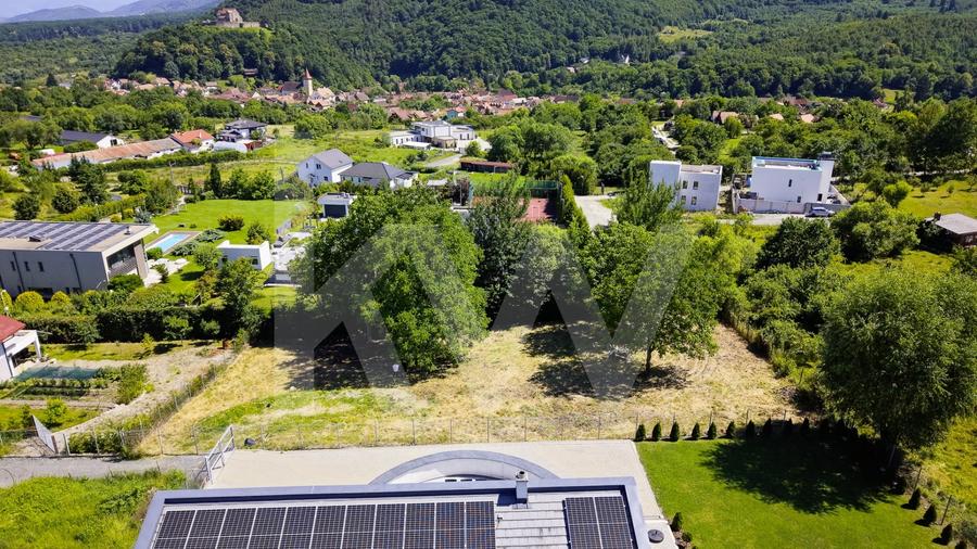 Teren Construcții intravilan de 1340 mp, în Cisnădioara
