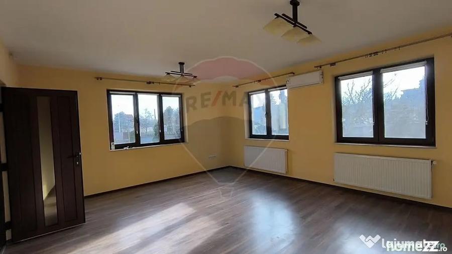Casă cu 3 camere cu Teren 600 Mp în Mărăști