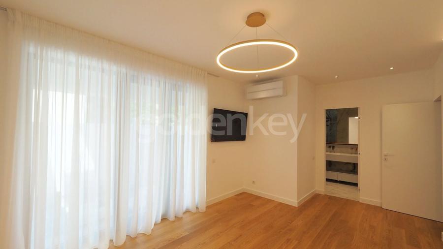 Apartament cu 4 camere decomandat, mobilat în Herăstrău