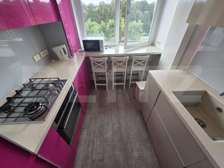 Apartament 3 camere, semidecomandat, zona Parcul Central - 4