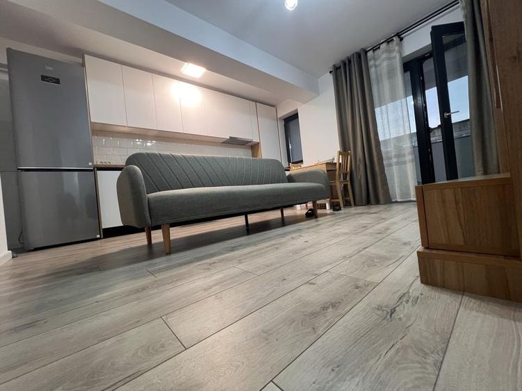Apartament cu 2 camere decomandat în Sârbi