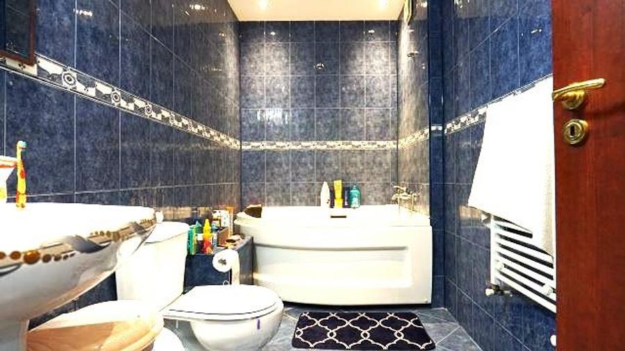 Apartament 2 camere de vânzare – Micro 9, Târgoviște – modernizat - 10