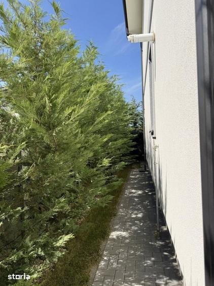 Casă cu 4 camere cu Teren 253 Mp în Giroc