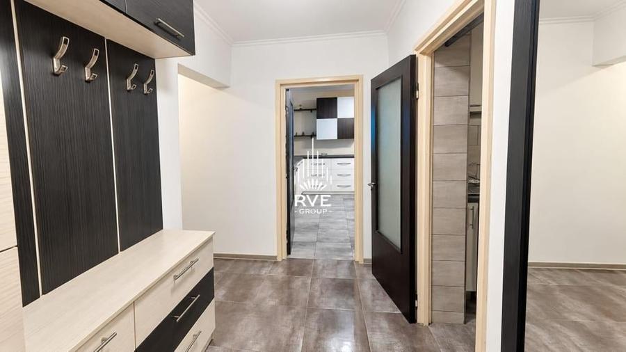 Apartament cu 3 camere în Drumul Taberei