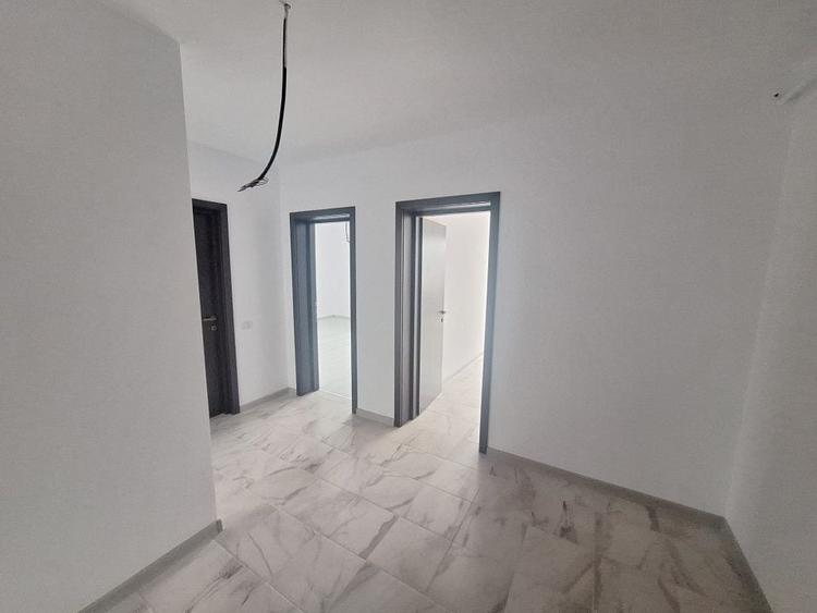 Apartament cu 2 camere decomandat în Sânpetru