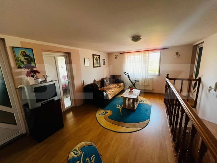 Casa de vanzare, 200 mp, 500 mp teren, zona Sangeorgiu de M - 1