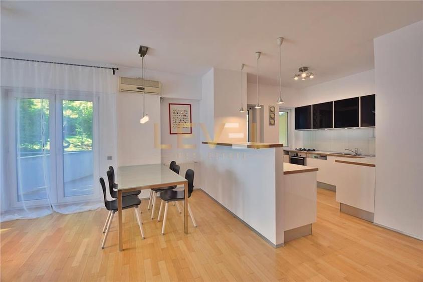 Apartament cu 4 camere decomandat, mobilat în Herăstrău
