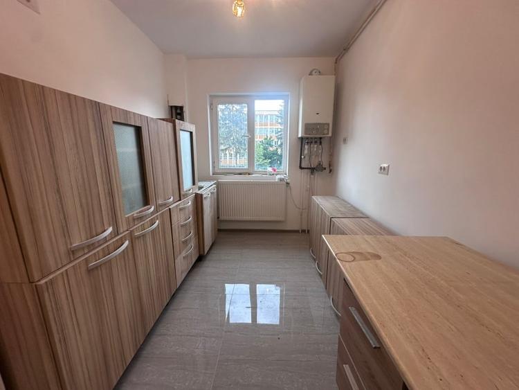 Apartament 2 camere RENOVAT, 57 mp| etaj 2| zona SPITAL CETATE - 4