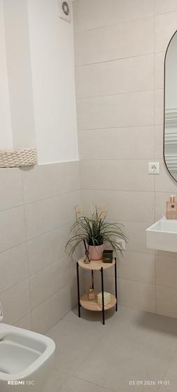 Apartament cu 2 camere decomandat în Splaiul Unirii
