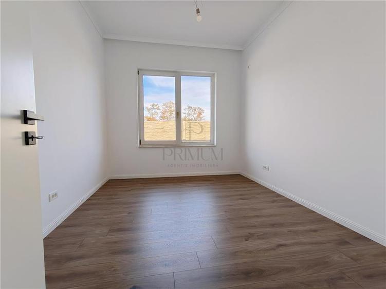 Duplex cu 3 camere cu Canalizare în Moșnița Nouă