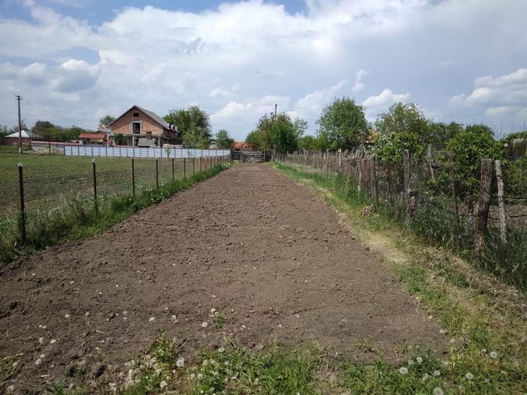 Spațiu comercial, de 1,150 mp, în Lespezi