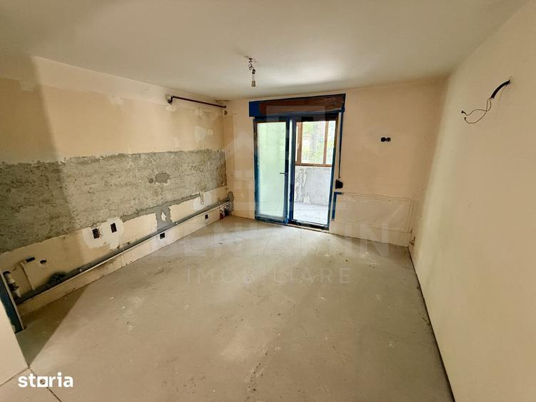 Apartament cu 3 camere decomandat în Brazda lui Novac