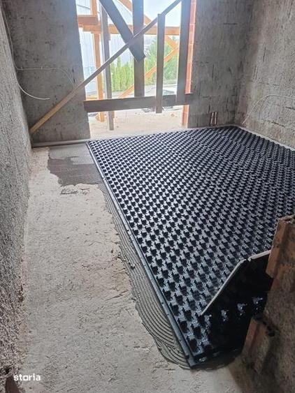 Casă cu 4 camere cu Teren 95 Mp în Dumbrava