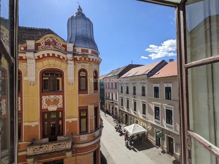 Apartament spatios in centrul Timisoarei Piata Libertatii 99mp